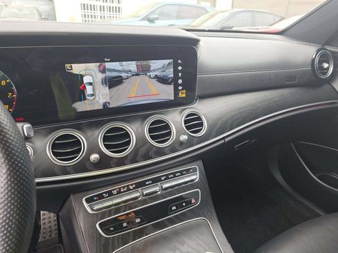 Used 2022 Mercedes-Benz E 53 AMG 4MATIC Sedan image 4