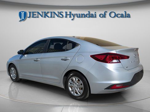 Used 2019 Hyundai Elantra SE w/ Cargo Package image 5