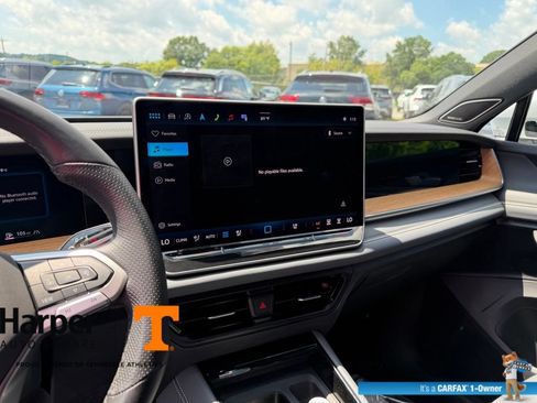 Used 2025 Volkswagen Tiguan SEL R-Line AWD/4WD image 15
