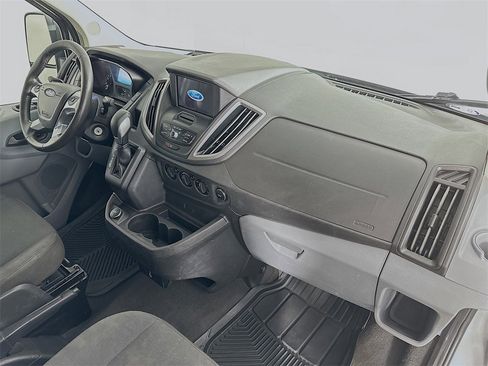 Used 2017 Ford Transit 350 XLT image 28
