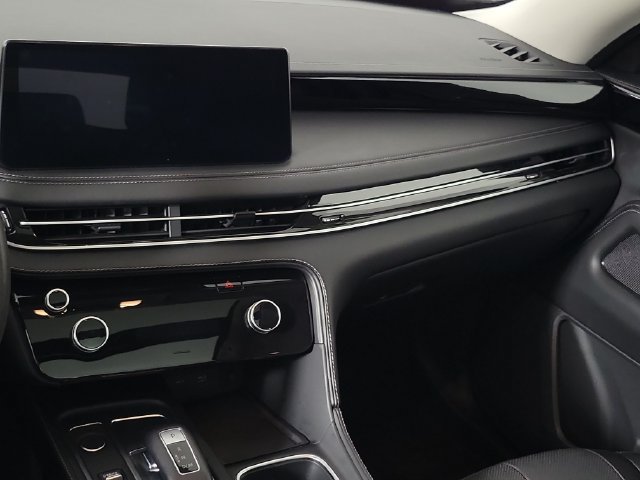 Certified 2024 INFINITI QX60 Pure AWD/4WD image 13