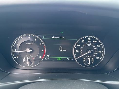 Used 2018 Genesis G90 3.3T Premium image 31