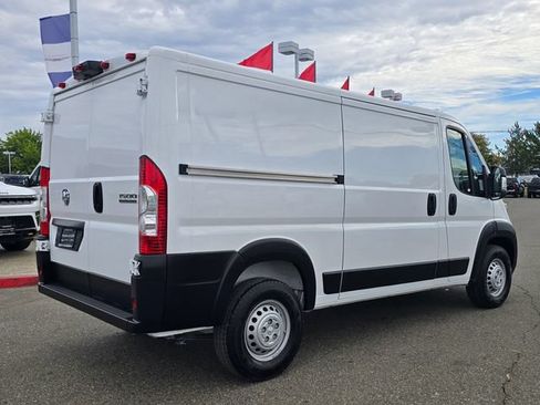 Used 2025 RAM ProMaster 1500 FWD image 4