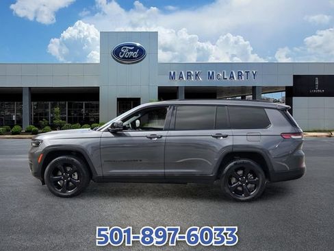 Used 2021 Jeep Grand Cherokee L Laredo RWD image 2