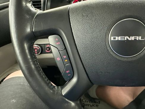 Used 2012 GMC Acadia Denali AWD/4WD image 42
