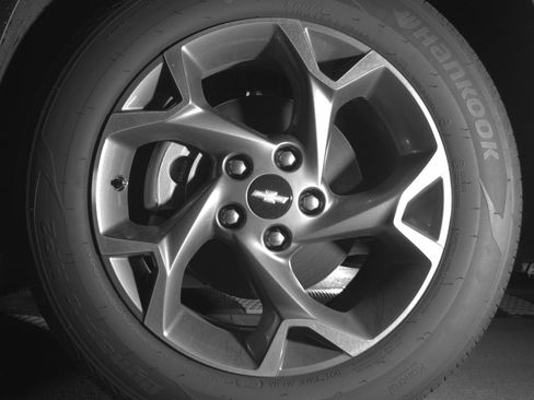 Used 2025 Chevrolet Trax LT w/ LT Convenience Package FWD image 12