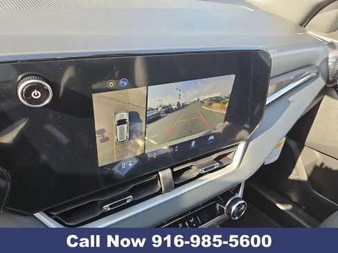 New 2026 Chevrolet Equinox LT w/ Safety and Technology Package image 19