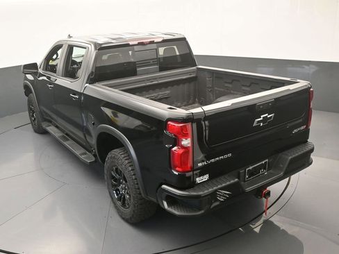 Used 2024 Chevrolet Silverado 1500 ZR2 w/ Technology Package image 58