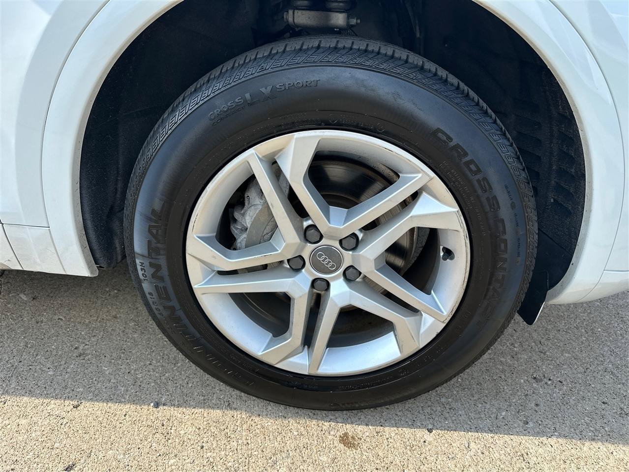 Used 2019 Audi Q5 2.0T Premium AWD/4WD image 25