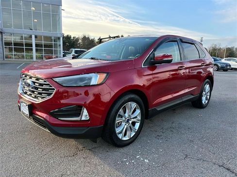 Used 2020 Ford Edge Titanium w/ Equipment Group 301A image 6