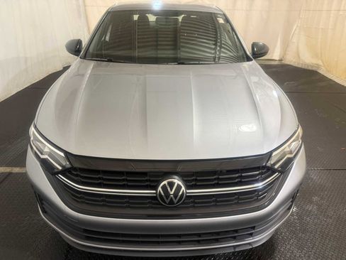 Certified 2022 Volkswagen Jetta Sport image 3