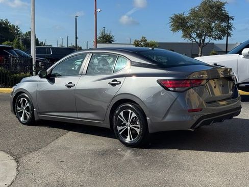 Used 2022 Nissan Sentra SV w/ Trunk Package FWD image 2