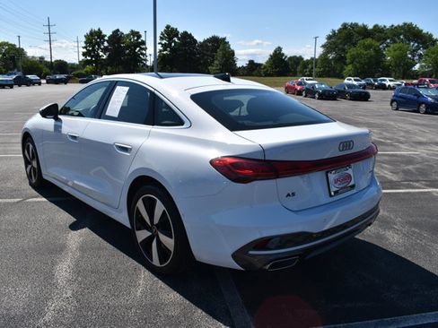 Used 2025 Audi A5 2.0T Prestige w/ 19" Wheel Package AWD/4WD image 5