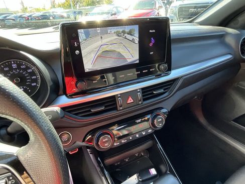 Used 2022 Kia Forte GT-Line w/ GT-Line Technology Package image 31