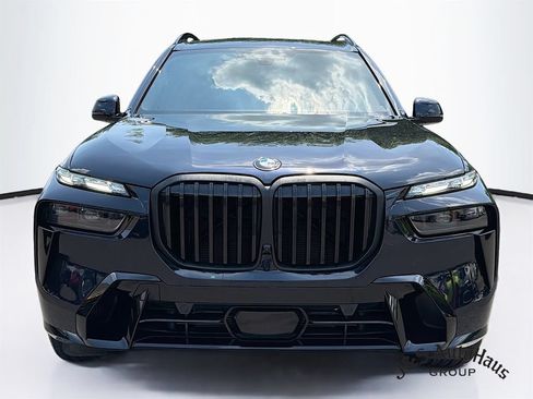 Used 2025 BMW X7 xDrive40i w/ Executive Package AWD/4WD image 2