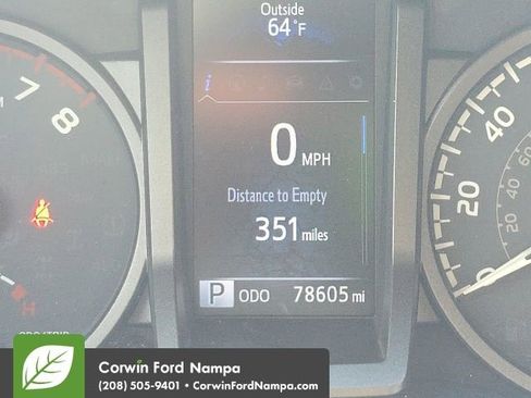 Used 2017 Toyota Tacoma TRD Off-Road image 11