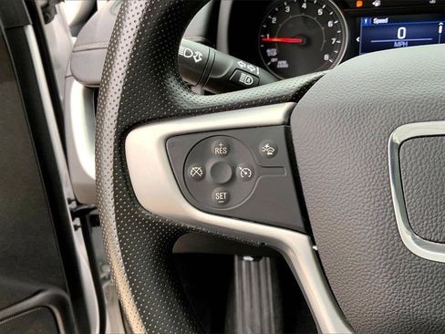 Used 2023 GMC Terrain SLE image 18