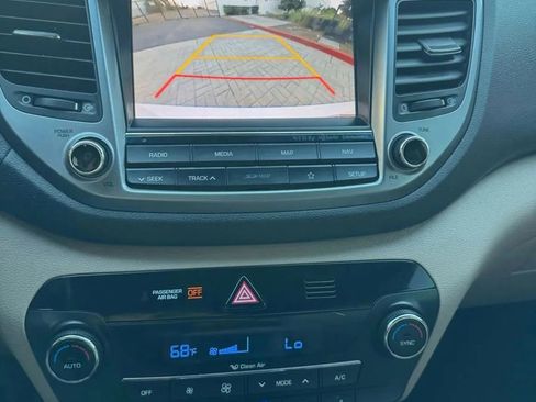 Used 2018 Hyundai Tucson SEL Plus image 25