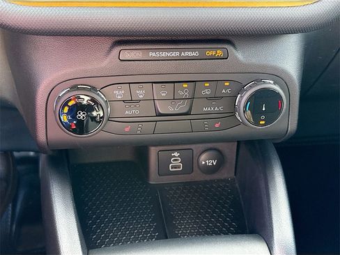 Used 2023 Ford Bronco Sport Badlands image 17