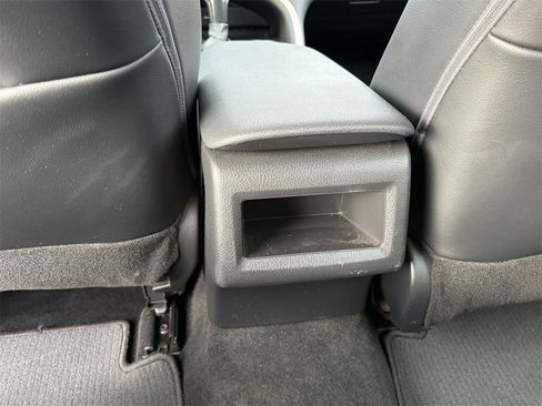 Used 2022 Toyota Camry SE image 24