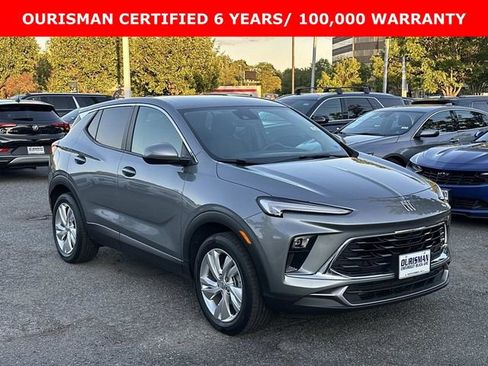Certified 2025 Buick Encore GX Preferred FWD image 1