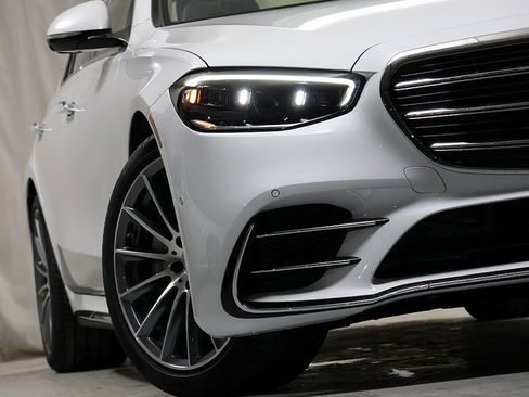 New 2026 Mercedes-Benz S 580 4MATIC Sedan image 4