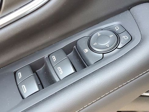 Certified 2023 GMC Yukon SLE image 26