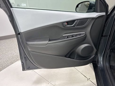 Used 2019 Hyundai Kona SE AWD/4WD image 8