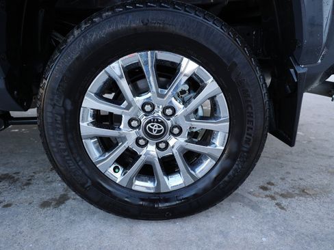 Used 2024 Toyota Tacoma Limited image 16