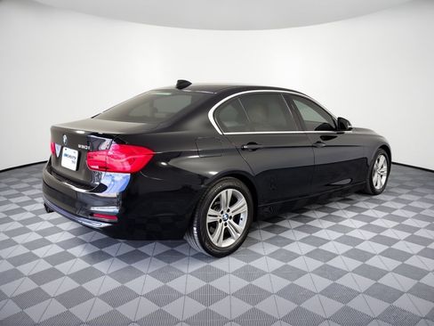 Used 2018 BMW 330i Sedan RWD image 9