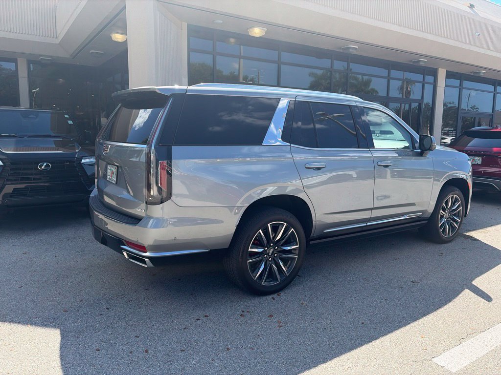 Used 2024 Cadillac Escalade Premium Luxury Platinum AWD/4WD image 3
