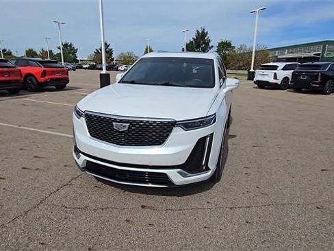 Certified 2024 Cadillac XT6 Premium Luxury w/ Technology Package image 3