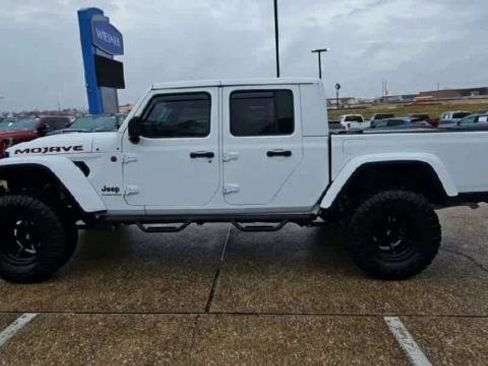 Used 2023 Jeep Gladiator Mojave w/ LED Lighting Group image 4