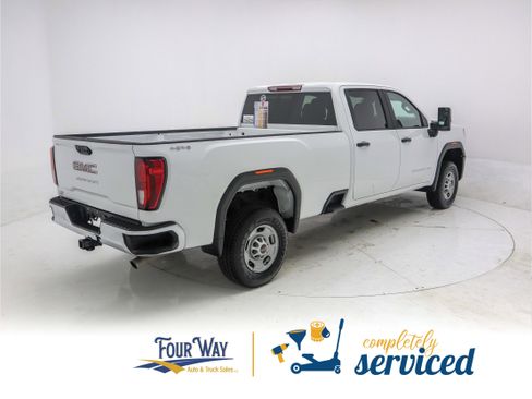 Used 2024 GMC Sierra 2500 Pro w/ Convenience Package image 4