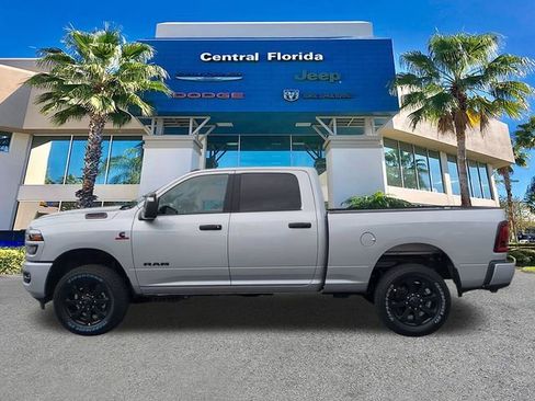 New 2026 RAM 2500 Big Horn AWD/4WD image 8