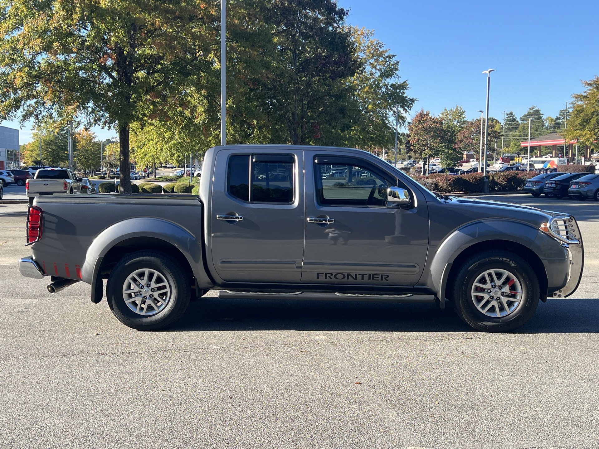 Used 2019 Nissan Frontier SV w/ Value Truck Package RWD image 23