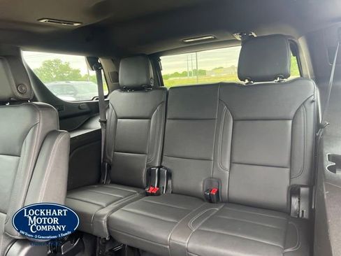 Used 2021 Chevrolet Tahoe LT w/ LT Signature Plus Package RWD image 14