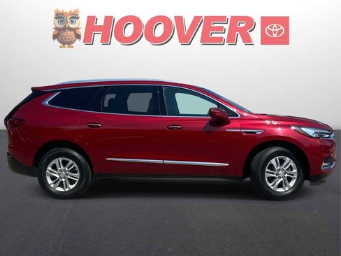 Used 2019 Buick Enclave Essence FWD image 2