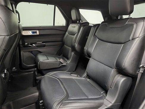 Used 2023 Ford Explorer ST w/ Technology Package image 30