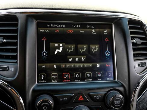 Used 2018 Jeep Grand Cherokee Trailhawk w/ Trailhawk Luxury Group image 28