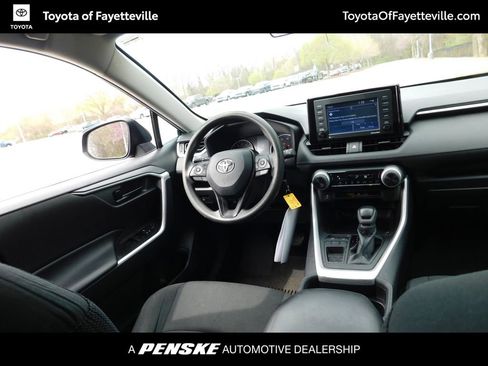 Used 2021 Toyota RAV4 LE image 6