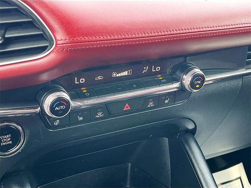 Used 2022 MAZDA MAZDA3 s image 16