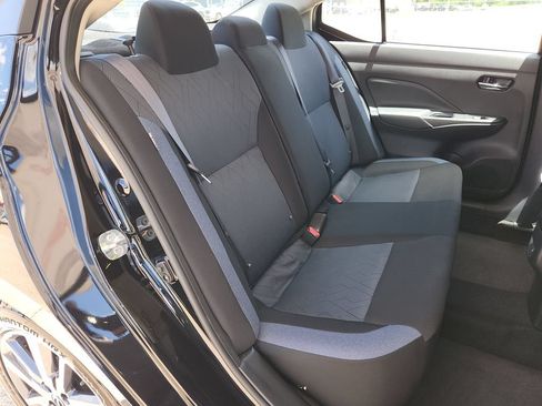 Used 2025 Nissan Versa SV FWD image 15
