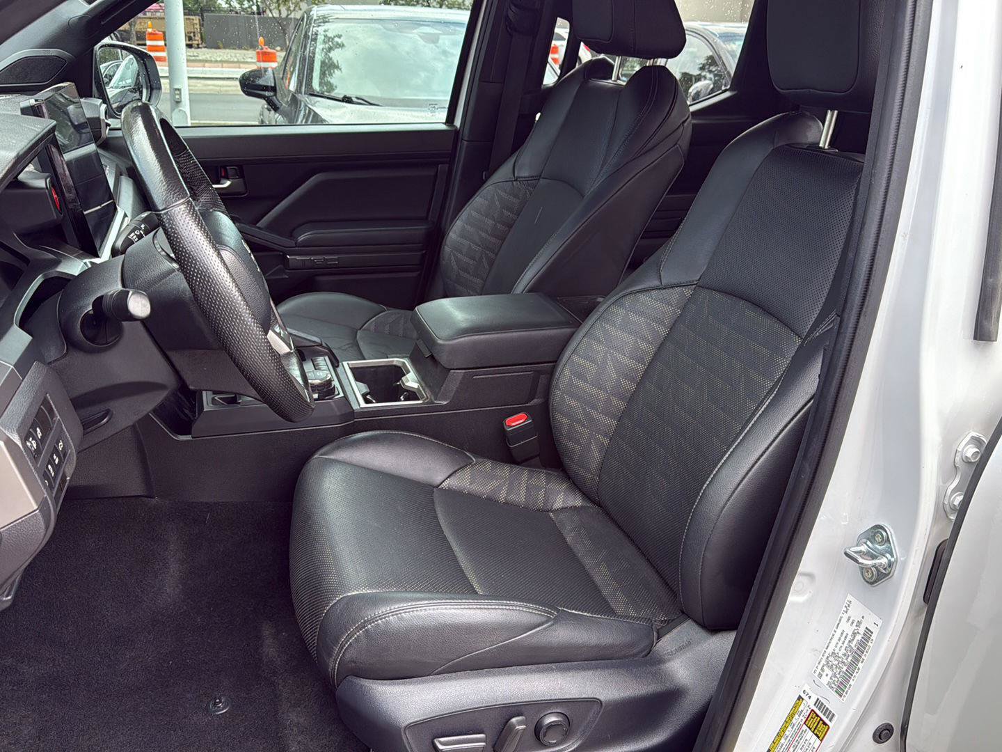 Used 2024 Toyota Tacoma TRD Sport w/ TRD Sport Premium Package AWD/4WD image 17