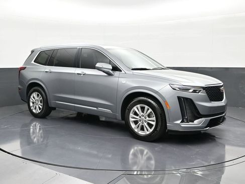 Certified 2023 Cadillac XT6 Luxury FWD image 6