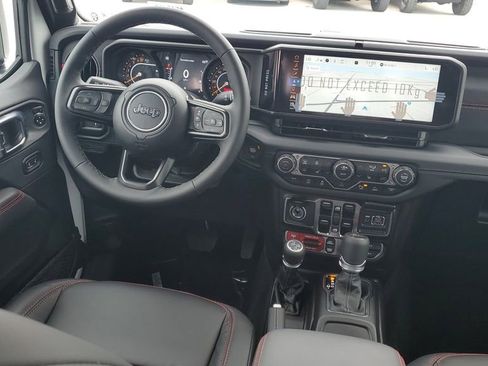 New 2025 Jeep Gladiator Rubicon image 11