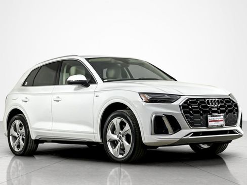 Used 2023 Audi Q5 2.0T Premium Plus w/ Premium Plus Package image 7