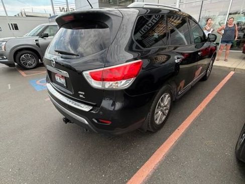 Used 2015 Nissan Pathfinder SL w/ Cargo Package FWD image 7