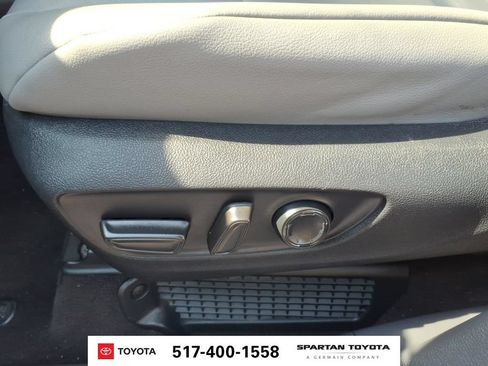 Used 2023 Toyota Sienna XLE w/ XLE Plus Package AWD/4WD image 16