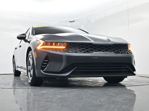 Used 2024 Kia K5 LXS image 39